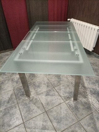 tavolo da pranzo in vetro