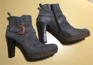 Botines gris tacón alto