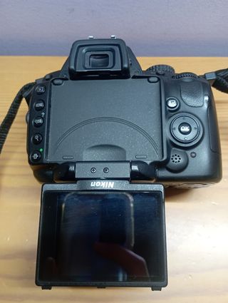 Nikon d5000