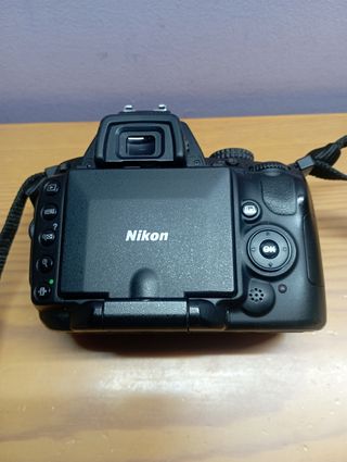 Nikon d5000