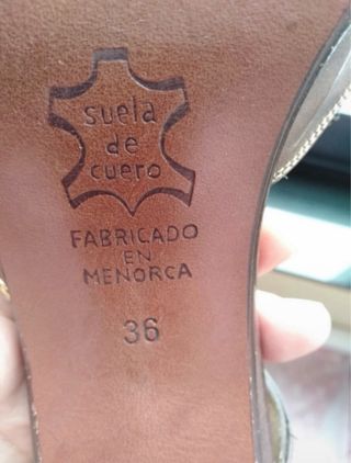 OFERTA. preciosos y comodos  Zapatos de cuero