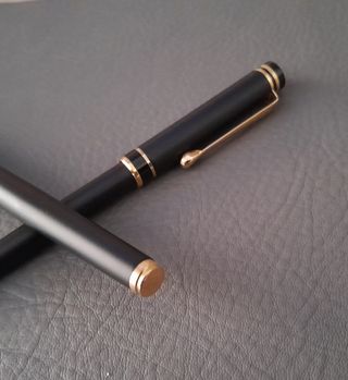 Pluma estilográfica y bolígrafo Ciros