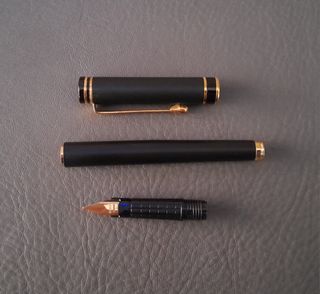 Pluma estilográfica y bolígrafo Ciros