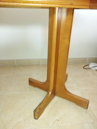 Mesa salón y sillas