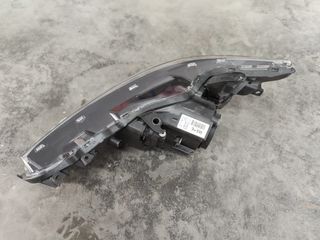 Faro derecho original Toyota Auris II