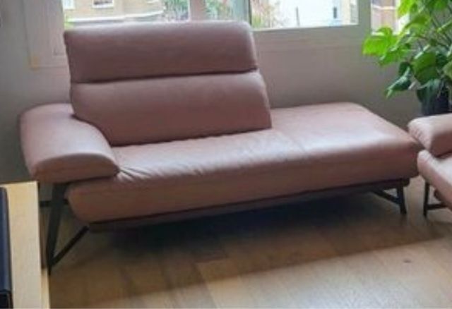 Divan de diseño en autentica piel de cuero