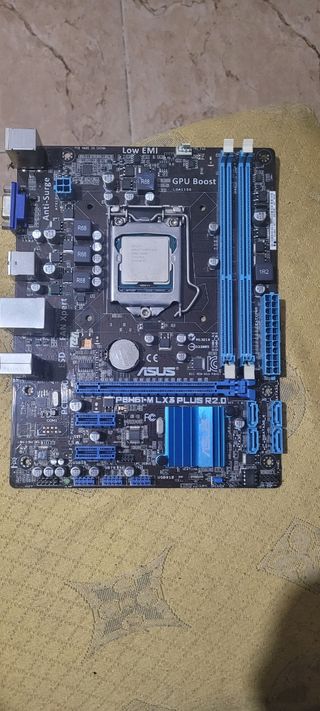 Procesador y placa base