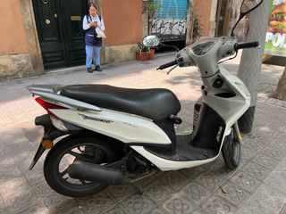 Honda Vision 49