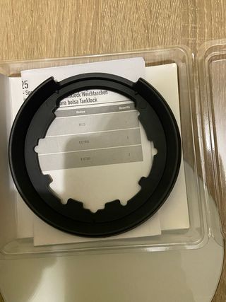 Soporte givi tapon gasolina honda africa twin