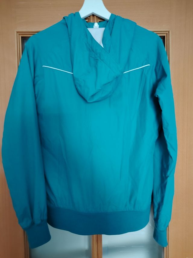 Chaqueta deportiva, Converse