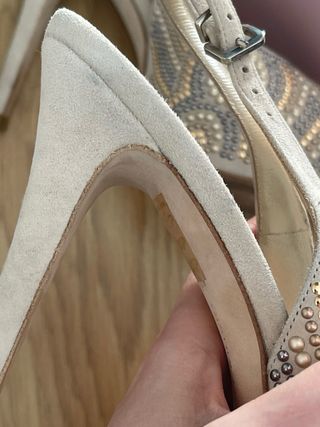 Zapato destalonado piel con tachuelas