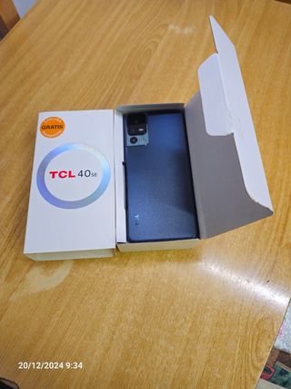 TELÉFONO TCL 40se