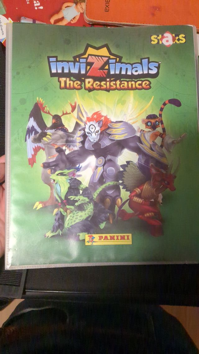 Álbum staks invizimals