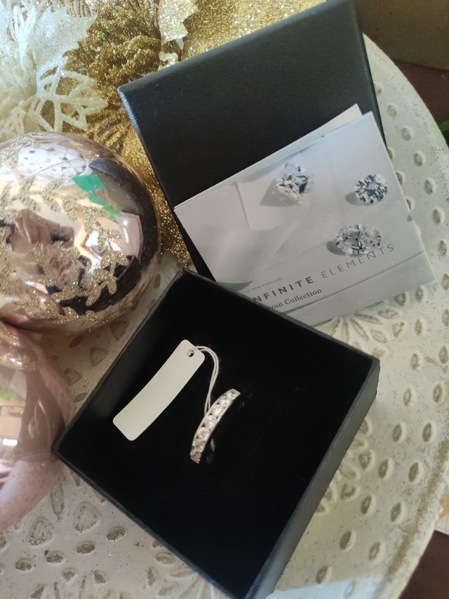 NUEVO Anillo plata chapado Platino y circonitas