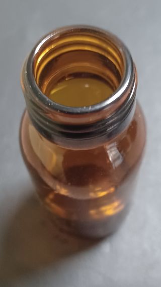 Botellas de vidrio ámbar de 60ml.