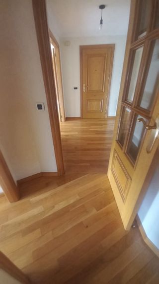 Se alquila piso sin muebles. solo gente con nómina