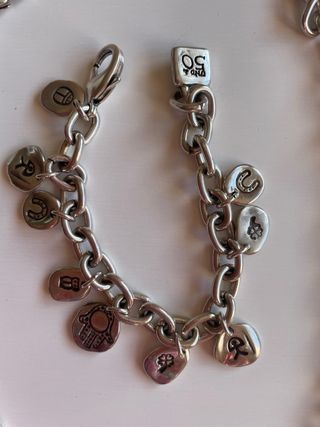 Collar y pulsera Uno de 50