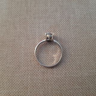 Anillo de plata primera ley y circonita