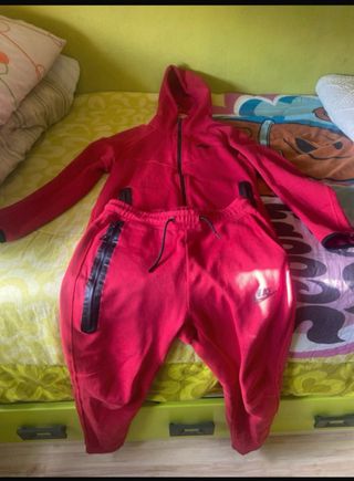 Conjunto nike tech