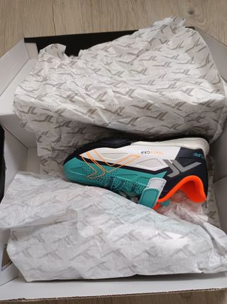 Botas de fútbol niño talla 28 