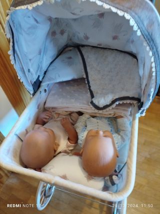 Coche de capota muñeco De Cuevas