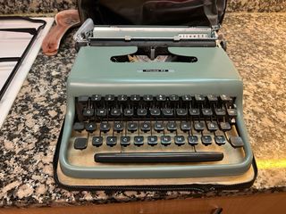 Maquina escribir hispano olivetti