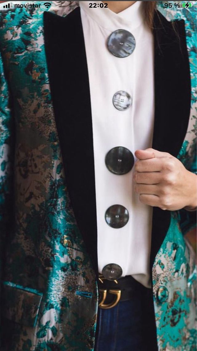 Americana Byan solapas terciopelo