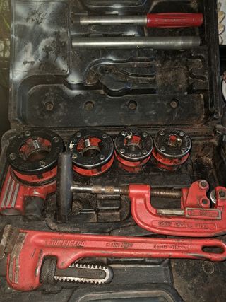 MALETIN DE TERRAJA PARA TUBO DE HIERRO