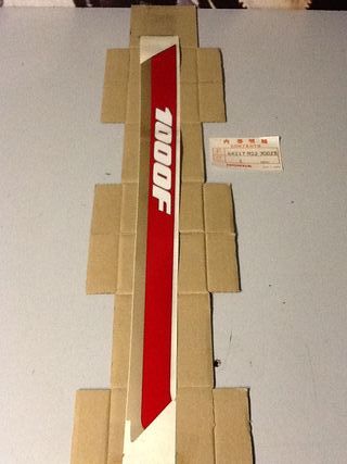 ADHESIVO LATERAL CARENADO IZQ HONDA CBR1000F 1989