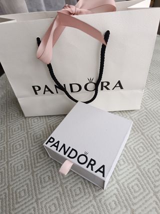 Caja y bolsa pandora 