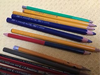 15 matite epoca 1960 Lápiz