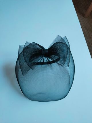 Original diadema o tocado para fiesta