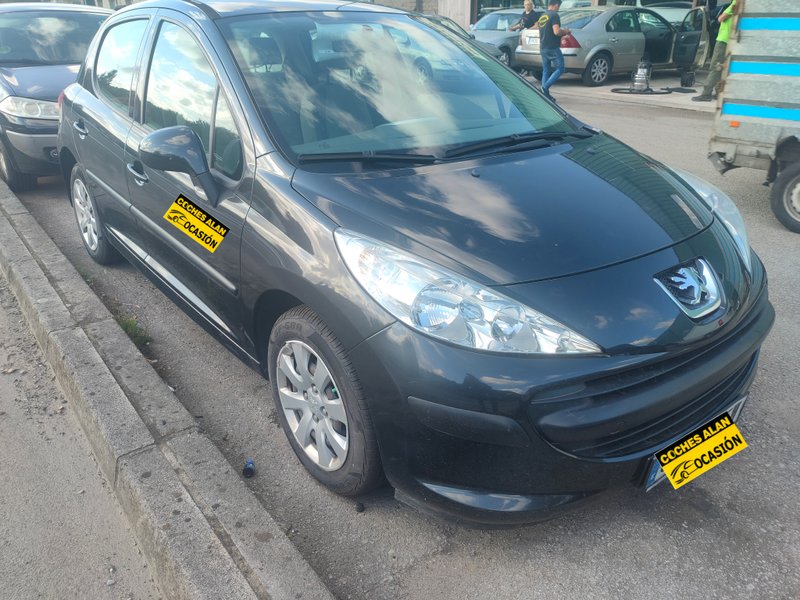 Peugeot 207 1.4i 100.000km 2008 - foto 1