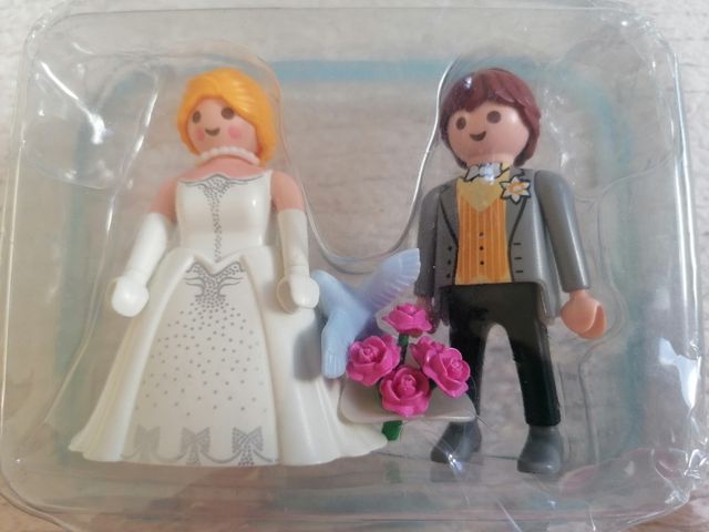 PAREJA DE NOVIOS PLAYMOBIL NUEVO