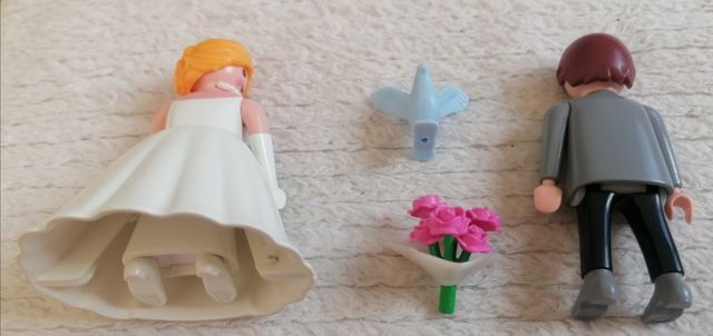 PAREJA DE NOVIOS PLAYMOBIL NUEVO