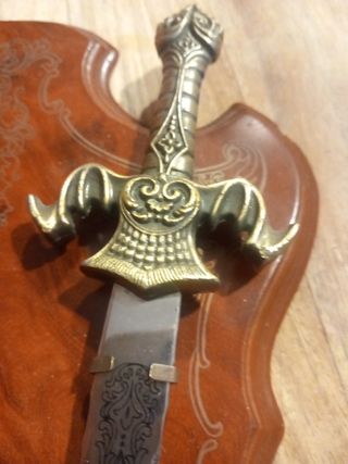 Pugnali con supporto