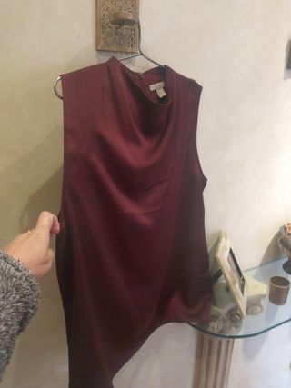 Top burdeos satinado nuevo 