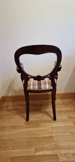 Butaca madera clásica