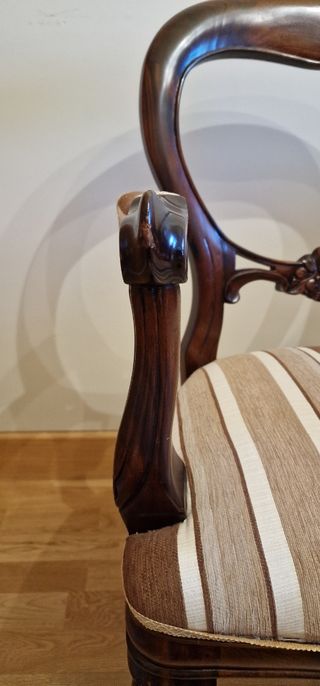 Butaca madera clásica