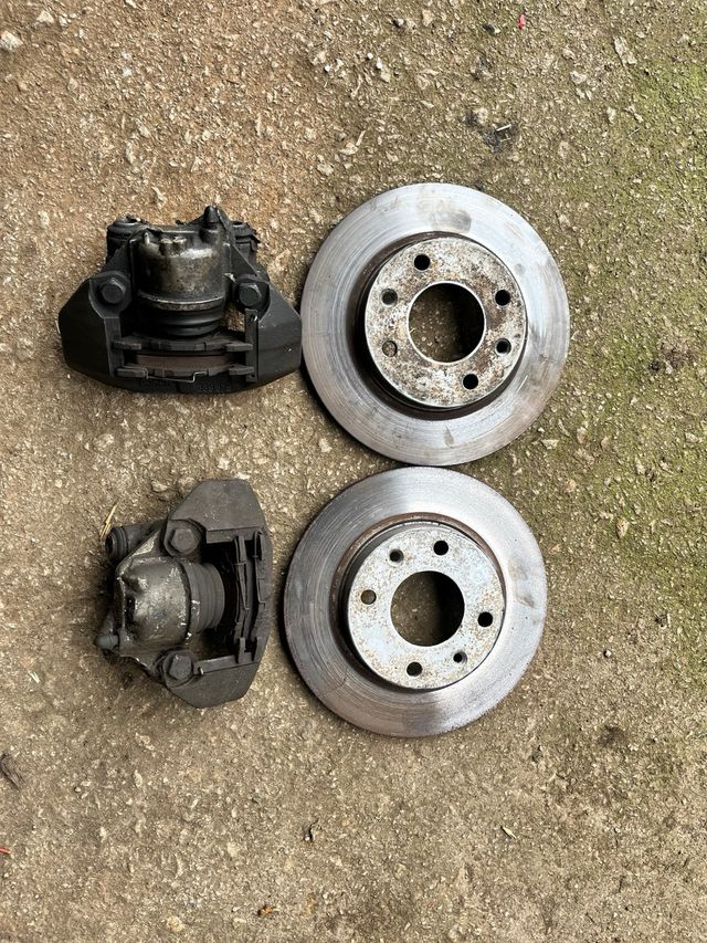 Frenada delantera 106