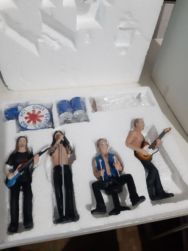 Figuras Red hot Chili peppers