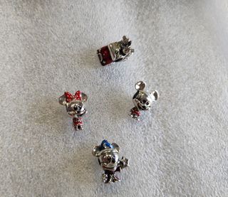 Charms de plata de ley