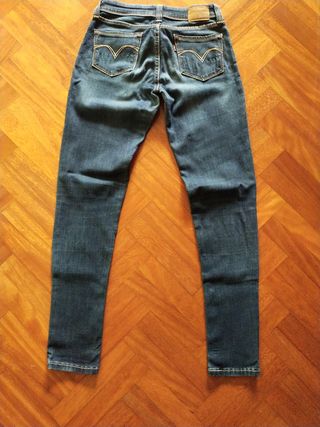 Pantalón mujer Levis 