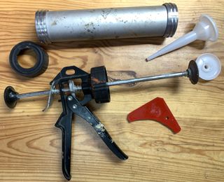 Pistola para cartuchos silicona