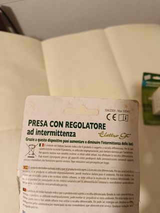 Presa con variatore intermittenza