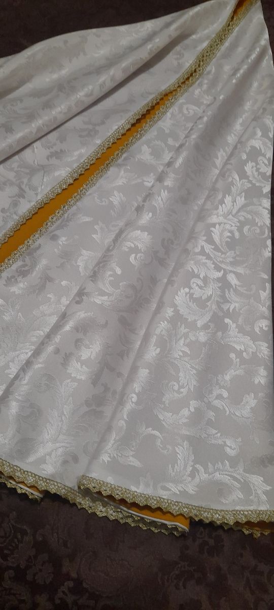 Manto para virgen de 60cm.