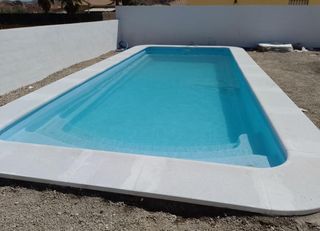 Piscinas fibra de vidrio poliéster