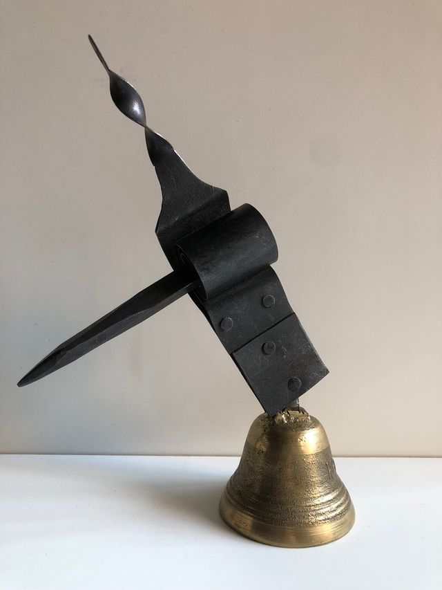 Campanilla de laton y hierro forjado Auvergne