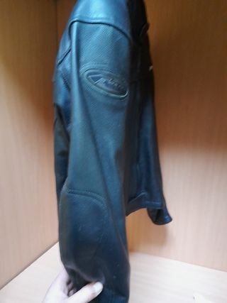 Cazadora cuero moto