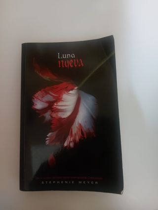 Luna nueva (Saga Crepúsculo 2)